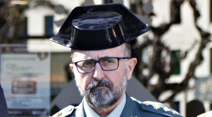 Sant Andreu: Presa de possesió del nou cap de la Guàrdia Civil a Catalunya quan és a punt d’arxivar-se la darrera causa contra una professora de l’IES El Palau