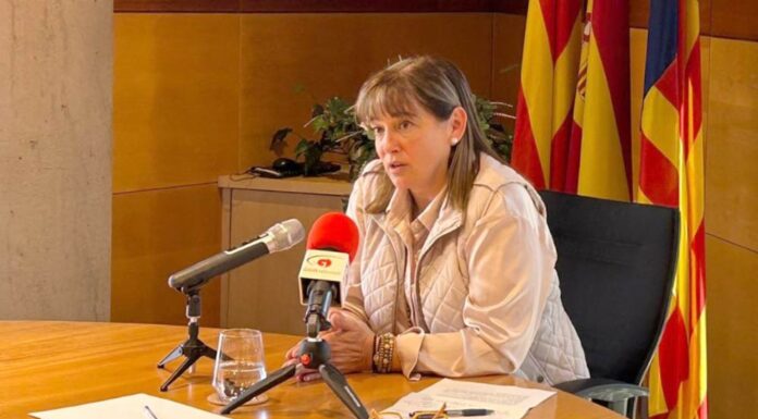 L’alcaldessa de Gavà expressa a Aragonès “el desacord amb la proposta de canvi d’operativa de l’Aeroport”