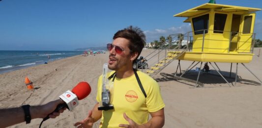 Els socorristes de Gavà demanen precaució als banyistes aquest setembre