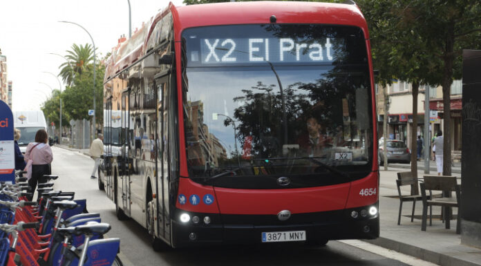 La nova línia de bus exprés X2 connectarà el Prat de Llobregat i Barcelona en 25 minuts, cinc menys que l’actual