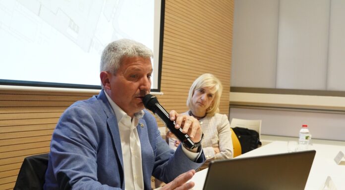 El regidor socialista Eduard Sanz, serà el nou alcalde d’Esplugues el proper 2 d’octubre