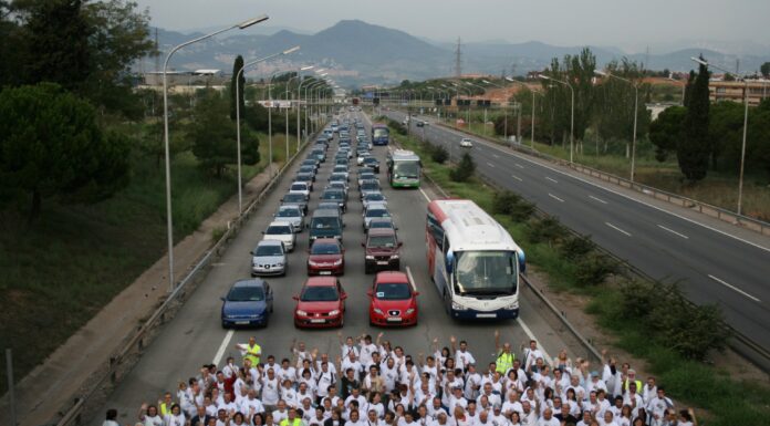 “La B-23 ja té carril-bus: 24 anys de lluita culminen amb una victòria cívica”. Per Lluís Carrasco