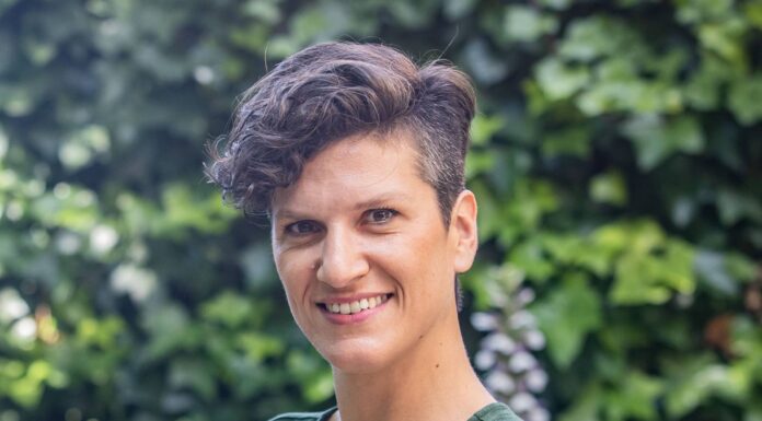 L’alcaldessa del Prat recorda que l’Ajuntament “rebutja totalment l’ampliació de l’aeroport”