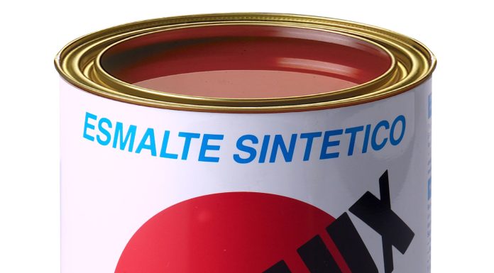 AkzoNobel vol fer fora 120 treballadors de la fàbrica del Prat