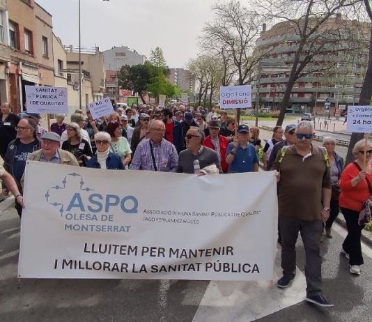 La gent d’Olesa “farta de patir la Mútua” es va manifestar dissabte a Terrassa