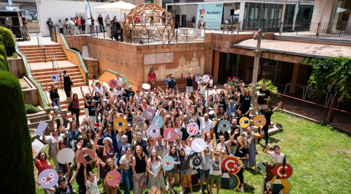 Dues escoles del Baix Llobregat, premiades als Baldiri per impulsar el català i les arts a l’aula