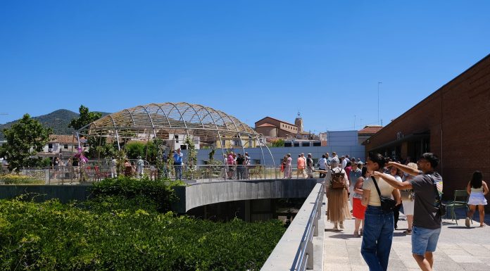 La ciutadania d’Olesa ja disposa de la nova Biblioteca Santa Oliva