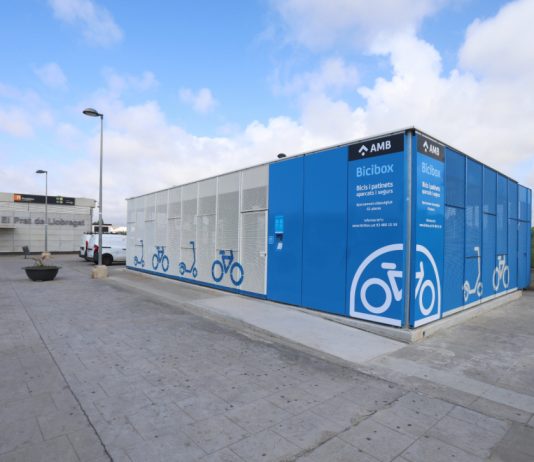 El Prat estrena un nou aparcament Bicibox de gran capacitat a l’estació de Rodalies amb 61 places per a bicicletes i patinets