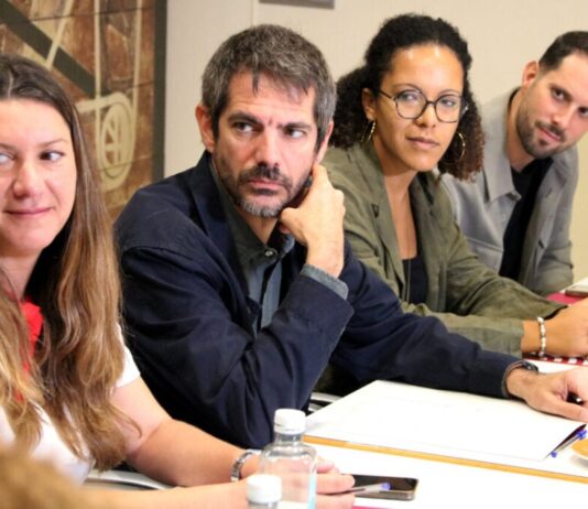 Sant Feliu: Urtasun avisa de la motoserra de PP i Vox contra les pensions i la cultura i a favor dels rics